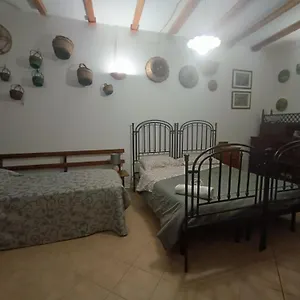 ** Bed and breakfast Alessi & Italia
